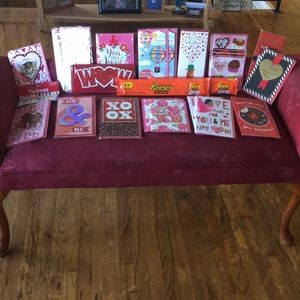 Valentine’s Assrtmnt 66-Piece 20 Cards Candy Tatts